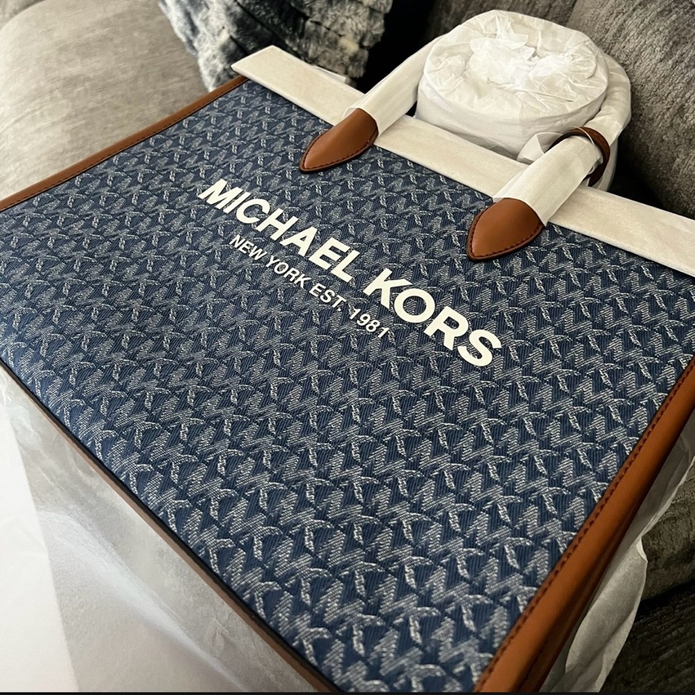 Micheal Kors large bag